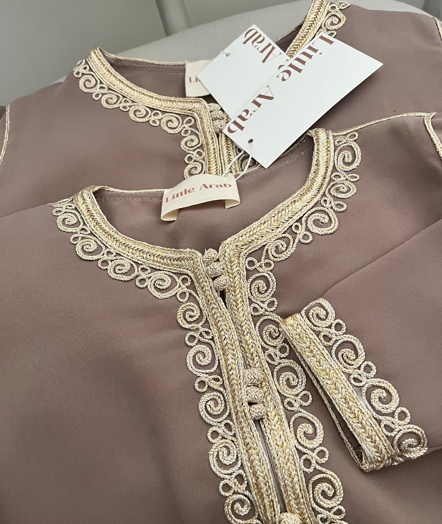 Nael Jabador | Taupe